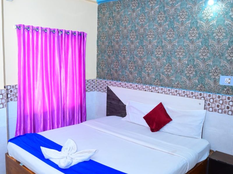 Deluxe Double Bed Non Ac Room With Mattress