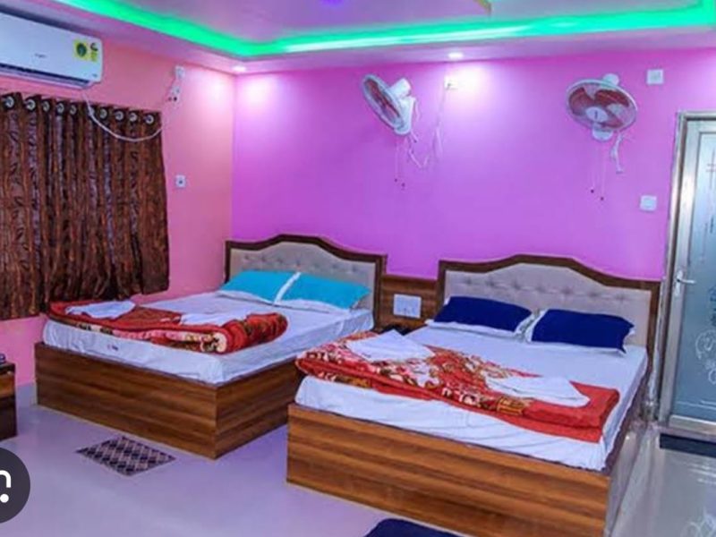 Double bed AC room