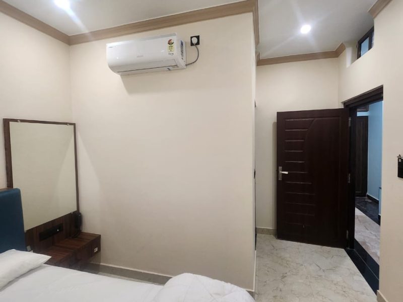Deluxe Double Bedroom