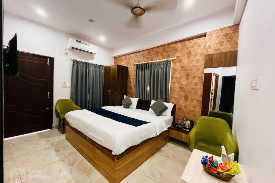 Vinyak Grand Plaza