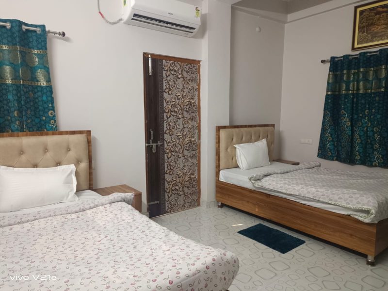 Deluxe Triple Bedroom