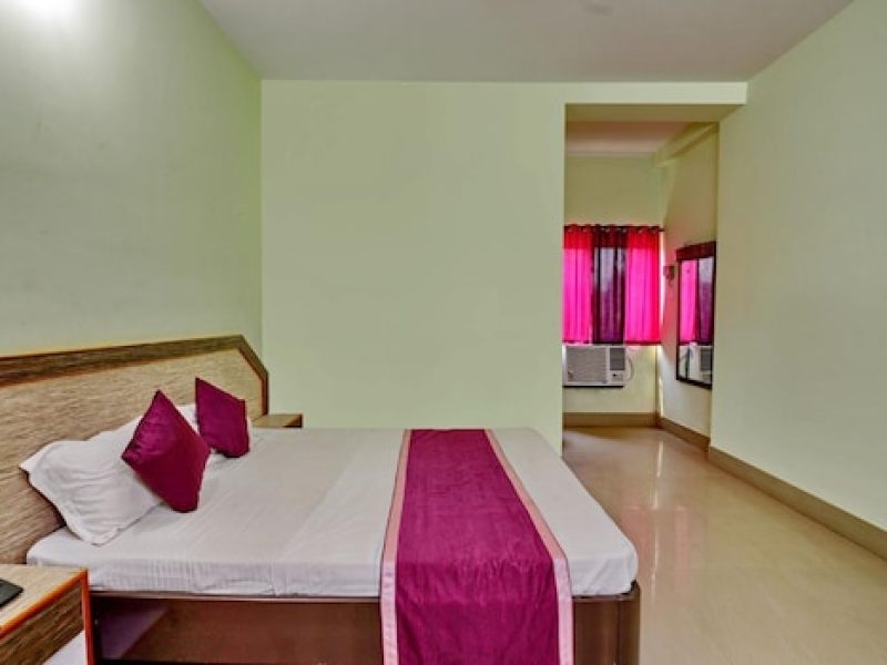 Double Bed Room Non Ac With Mattress ( 1 Double Bed , 1 x Mattress )