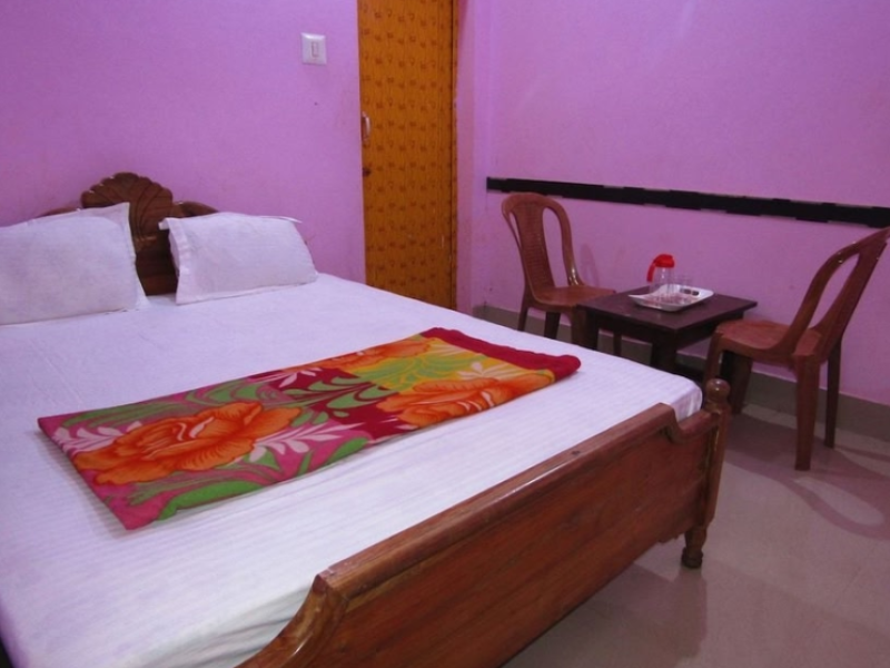 Deluxe Double Bed Room AC