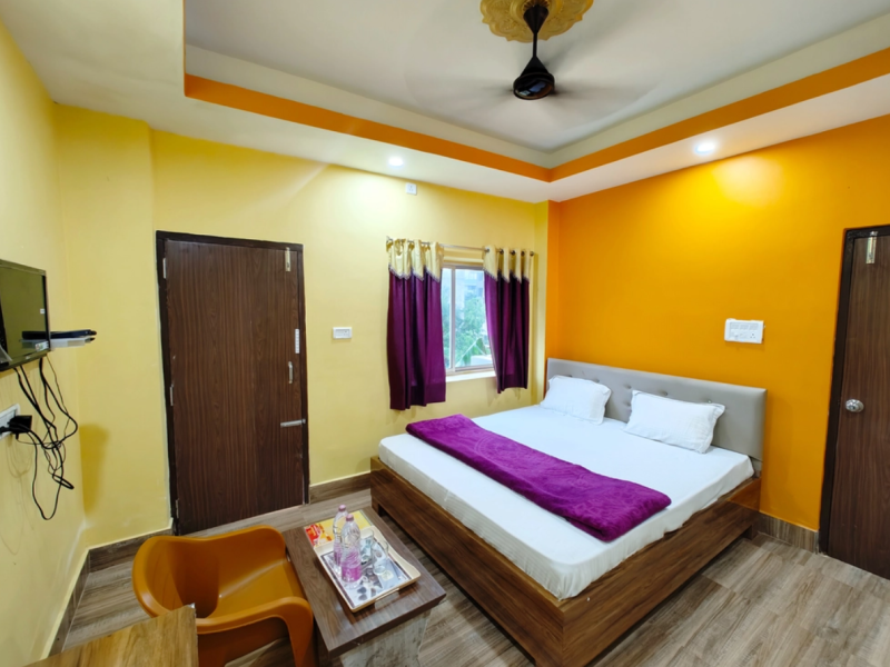 Standard Double Bed Room Non AC With Mattress