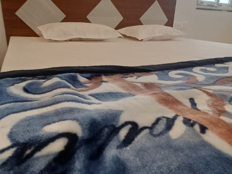 STANDARD NON AC WITHOUT BATHTUB NON SEA VIEW ROOM